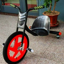 儿童卡丁车 漂移车 儿童脚踏三轮车