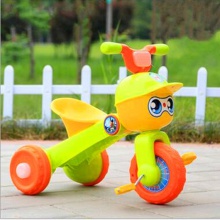 新款棒球小子儿童三轮车 脚蹬三轮车带音乐 灯光童车 脚踏车