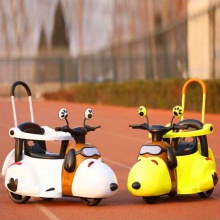 带推把护栏倒霉熊三轮车宝宝可坐可骑玩具小孩电瓶车儿童电动车