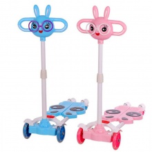 儿童滑板车 儿童脚踏滑板车 四轮防侧翻滑板车 溜溜车