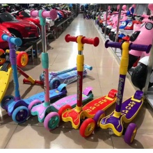 新款塑料米高滑板车儿童脚踏车儿童高低可调折叠环保防侧翻