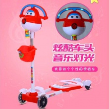 新款奶粉影楼赠品 四轮儿童滑板车 可升降带闪光音乐扭扭车