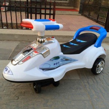 儿童扭扭车音乐溜溜车静音轮滑行车摇摆车童车玩具车和谐号摇摇乐