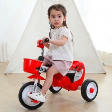 新款脚踏车2-6岁小孩三轮车童车防侧翻脚蹬车灯光音乐儿童三轮车
