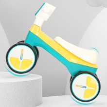 宝宝可坐可骑滑四轮滑行车 1到6岁小孩溜溜车童车 儿童滑行车