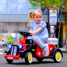 四轮遥控男女宝宝充电玩具车可坐双人亲子车小孩童车儿童电动汽车