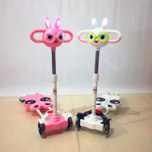 小兔子款滑行车 带闪光音乐蛙式活力扭扭车 儿童四轮滑板车