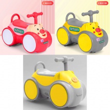 新款儿童四轮平衡车 音乐灯光溜溜车 儿童滑行车