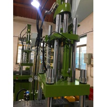 双滑板立式注塑机高效节能 立式注塑机