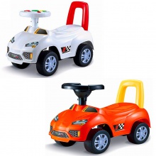 有趣的孩子驾驶迷你汽车 儿童电动乘坐玩具汽车 儿童滑行车