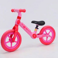 儿童平衡车滑步车 1-3-6岁宝宝溜溜扭扭车两轮婴幼儿学步滑行车