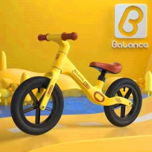儿童平衡车3-6岁尼龙滑步车带脚踏溜溜车12寸2-6岁批发玩具 滑行车