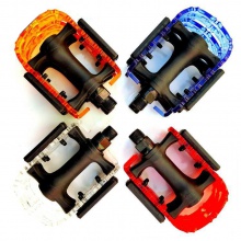 山地自行车双色防滑脚踏板子骑行用品装备配件