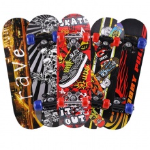 批发双翘4轮滑板 60cm男女初级滑板 铝支架儿童四轮滑板