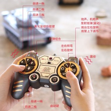 遥控坦克车合金对战坦克可发射子弹喷雾装甲车男孩玩具军事模型