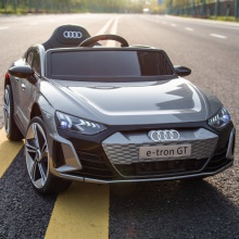 新款儿童电动跑车遥控摇摆充电玩具汽车四轮男女孩宝宝可坐人童车