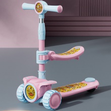 小黄鸭儿童滑板车滑行灯光带座踏板滑行车可坐可滑折叠收车