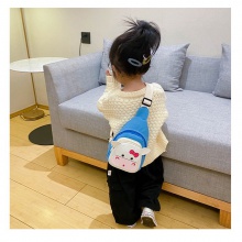 儿童包包新款上架奶牛单肩包男生出行零钱包女童斜挎包