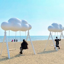 户外云朵秋千景区创意双人秋千玻璃钢云朵秋千装饰摆件