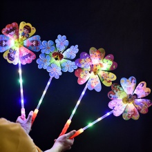 发光风车LED七彩闪光动物卡通风车儿童玩具夜市地摊爆款