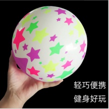 闪光足球儿童夜市拍拍球七彩闪光皮球发光篮球户外夜市摆摊小玩具