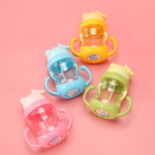 儿童手握卡通塑料水杯夏季创意幼儿园防摔防漏吸管杯手拿塑料水杯