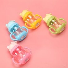 儿童手握卡通塑料水杯夏季创意幼儿园防摔防漏吸管杯手拿塑料水杯