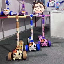 滑板车儿童2-3-6岁折叠音乐闪光可升降三轮四轮5男女孩幼儿滑滑车