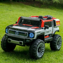 婴儿童电动车四驱越野车警车玩具车可坐双人宝宝遥控汽车小孩摇摆