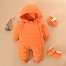 新生婴儿衣服秋冬套装羽绒服冬季女宝宝连体衣外出抱衣洋气冬装