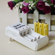 电池3位充电器 5号7号AA/AAA通用 小型快速镍镉 镍氢充电座