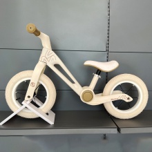 儿童平衡车1一3一6岁宝宝四轮滑行滑步车两轮无脚踏自行车溜溜车