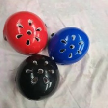 厂家直供儿童滑板骑行攀岩梅花头盔平衡车轮滑儿童保护头盔