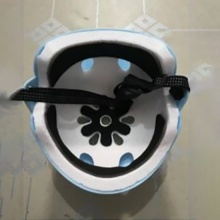 厂家直供儿童滑板骑行攀岩梅花头盔平衡车轮滑儿童保护头盔