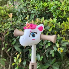 发光白色独角兽滑板车卡通头配饰babycare通用防撞头装饰