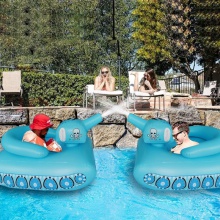 新款充气喷水坦克 喷水车泳池 坦克式喷水圈喷射喷水恐龙水枪