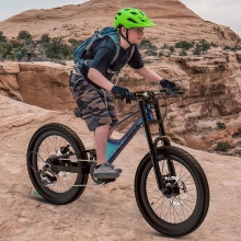 软尾山地自行车变速学生青少年22寸碟刹镁合金自行车轻便